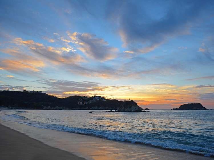 Beach view of Bahia Conejos, Mexico